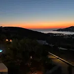 Villa Stelios-korina With Pool And Stunning View In Syros Posidonia Posidhonia (Syros)
