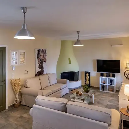 Stelios-korina With Pool And Stunning View In Syros Posidonia *