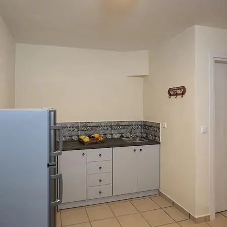 Вилла Stelios-korina With Pool And Stunning View In Syros Posidonia *